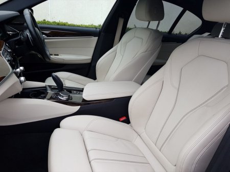 2019 BMW 5 Series - thumbnail 7