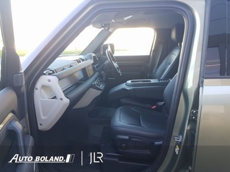 2024 Land Rover Defender - thumbnail 3