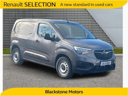 2025 Opel Combo COMBO KOMF L1H1-ELEC 100 KW 2D €36,950