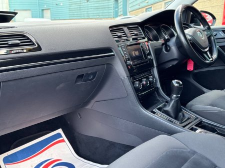 2014 Volkswagen Golf - thumbnail 10