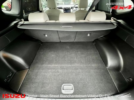 2021 Hyundai Tucson IX35 EXECUTIVE PLUS 2TONE ROYALE ROOF 5DR €25,900 thumbnail