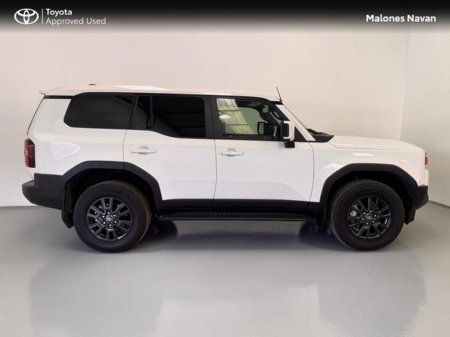 2026 Toyota Landcruiser - thumbnail 3
