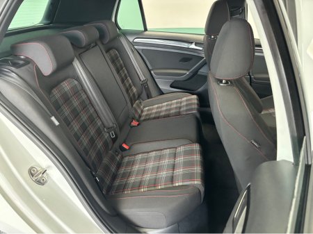 2015 Volkswagen Golf - thumbnail 10