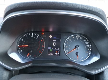 2020 Renault Clio - thumbnail 18