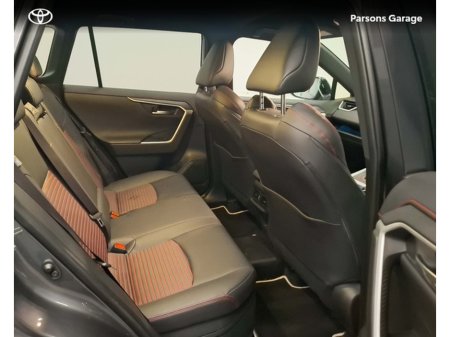 2025 Toyota Rav4 RAV4 PLUG-IN HYBRID SPORT €52,995 thumbnail