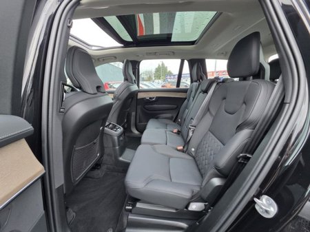 2025 Volvo XC90 T8 Plus Dark AWD €79,895 thumbnail
