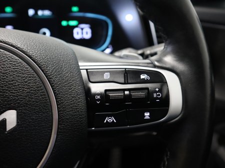 2024 Kia Sportage *1* GT-LINE PHEV 4X4 €37,995 thumbnail