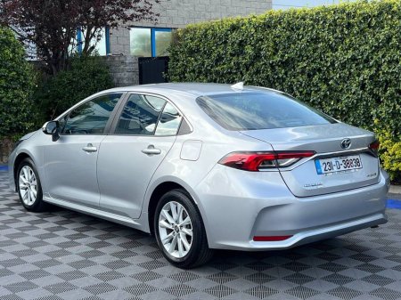 2023 Toyota Corolla - photo 5