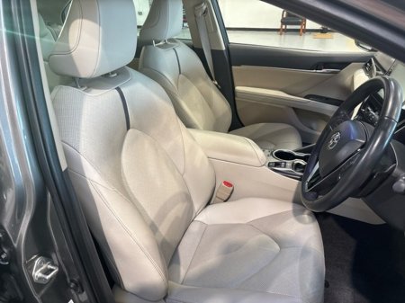 2023 Toyota Camry - thumbnail 18