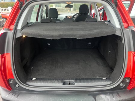 2016 Peugeot 2008 - thumbnail 8