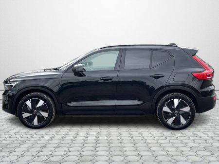 2024 Volvo XC40 - thumbnail 5