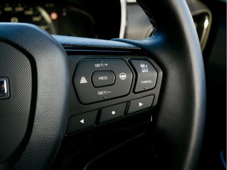 2025 Isuzu D-MAX - thumbnail 25