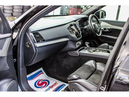 2017 Volvo XC90 D5 (235hp) AWD R-Design Geartronic €33,995 thumbnail