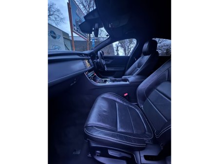 2017 Jaguar XF - thumbnail 27