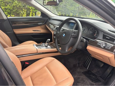 2011 BMW 7 Series - thumbnail 15