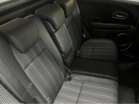 2016 Honda Vezel €15950 2016 HONDA VEZEL HYBRID Z 1.5 AUTOMATIC / CRUISE CONTROL / REVERSE CAMERA / HEATED SEATS €15,950 thumbnail