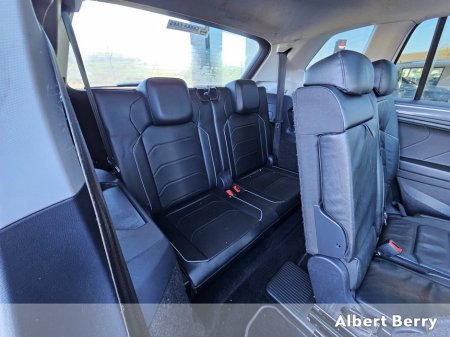 2018 Volkswagen Tiguan - thumbnail 10