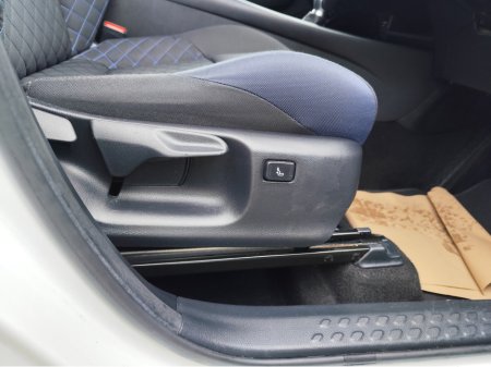 2020 Toyota C-HR 1.8 DYNAMIC HEV CVT AUTO SAT NAV-REV CAM 5DR SUV €17,750 thumbnail