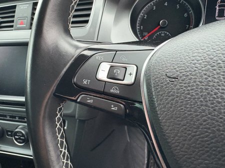 2015 Volkswagen Golf  €13,490 thumbnail