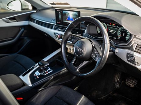 2022 Audi A4 - thumbnail 5