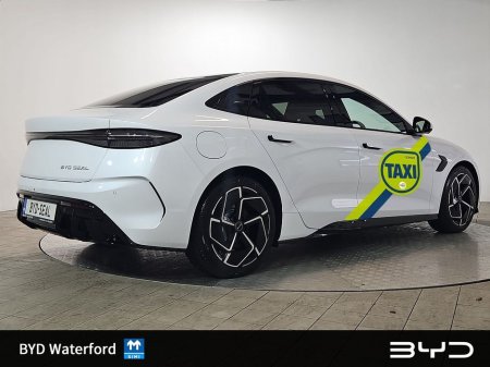 2026 BYD Seal TAXI OFFER *Finance Rates from 3.5%* Order Now for 261 Delivery DESIGN MODEL - 82.5kWh battery, 313HP, up to 570km range. Features include Adaptive Cruise Control, Heat Pump, 15.6