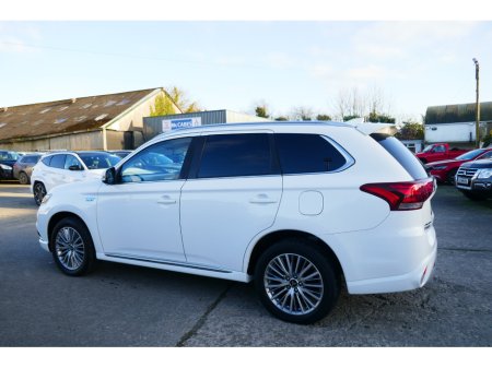 2020 Mitsubishi Outlander - thumbnail 9