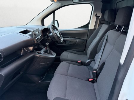 2021 Opel Combo - thumbnail 6