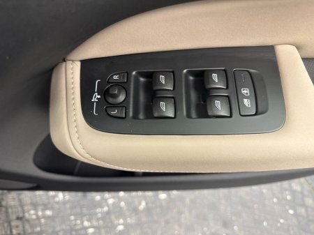 2026 Volvo XC60 - thumbnail 23