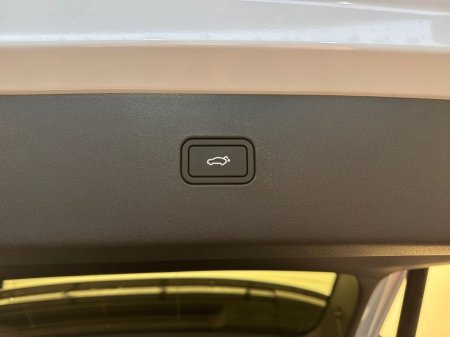 2024 Volvo EX30 - thumbnail 23