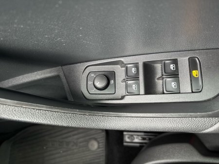 2019 Skoda Karoq 1.6TDI 115bhp Ambition €20,995 thumbnail