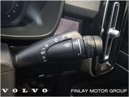 2022 Volvo XC40 - thumbnail 13