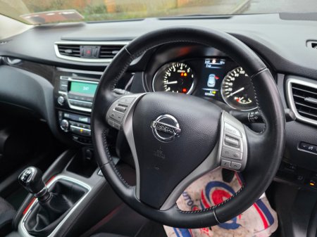 2014 Nissan Qashqai 1.2 PET SV Safety PK 5DR €7,950 thumbnail