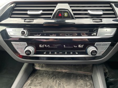 2019 BMW 5 Series - thumbnail 18