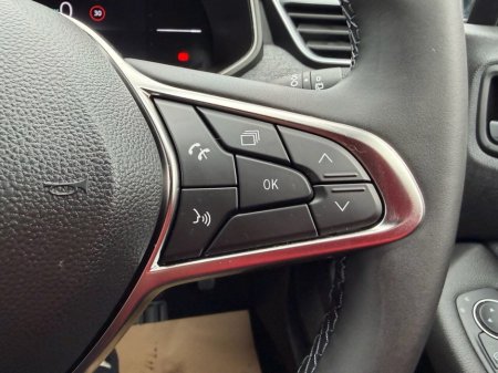 2024 Renault Clio - thumbnail 24