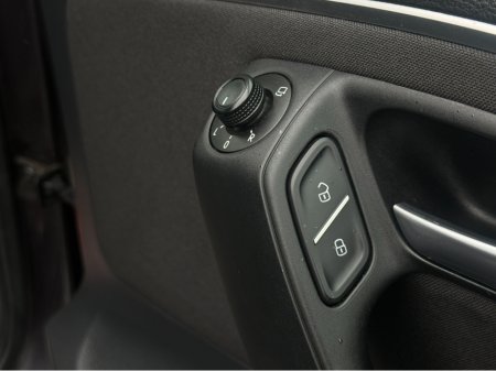 2015 Volkswagen Polo - thumbnail 11