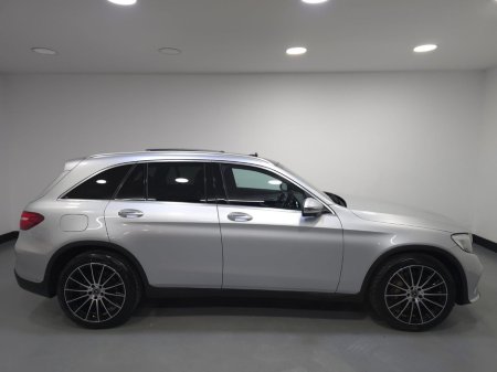 2019 Mercedes-Benz GLC Class  €35,950 thumbnail
