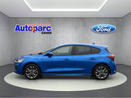 2023 Ford Focus - thumbnail 6