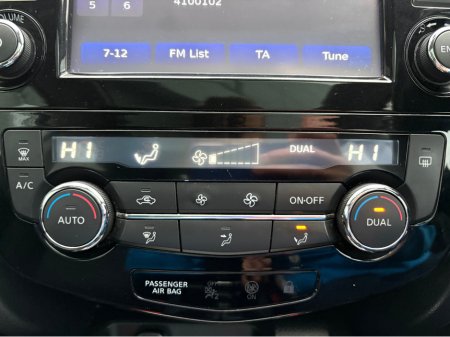 2017 Nissan Qashqai 1.5 Diesel SV €12,895 thumbnail