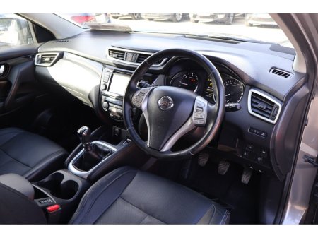 2017 Nissan Qashqai - thumbnail 11