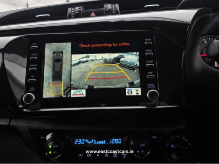 2023 Toyota Hilux GR EDITION 2.4D 360 REV CAMERA  4X4 HALF LEATHER  SEATS - €48,500 thumbnail