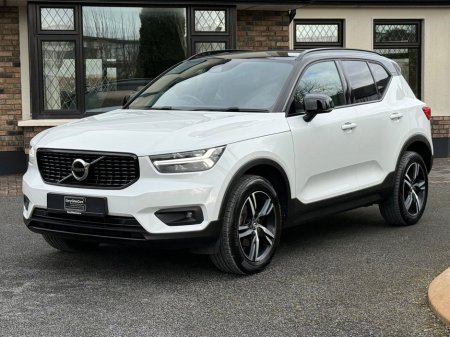 2018 Volvo XC40 D3 FWD MANUAL 150 R-DESIGN thumbnail