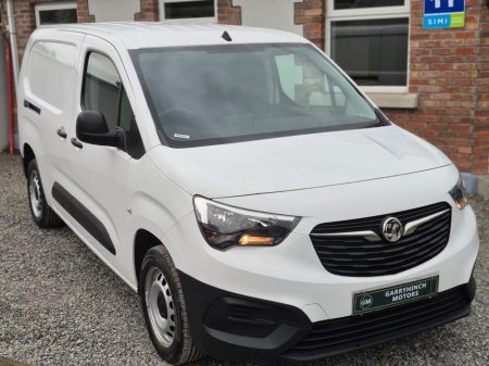 2021 Opel Combo Van L2H1 Spec fully plylined in rear with side loding door and double opening rear doors new CRVT test trade in wanted €12,750