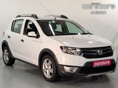 2015 Dacia Sandero Stepway TCe 90 S&S SIGNATURE €10,380 thumbnail