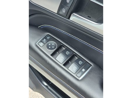 2016 Mercedes-Benz E Class - thumbnail 11