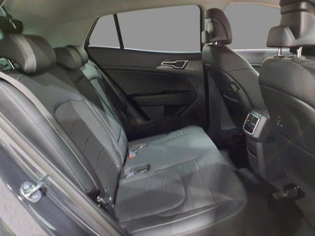 2024 Kia Sportage - thumbnail 6