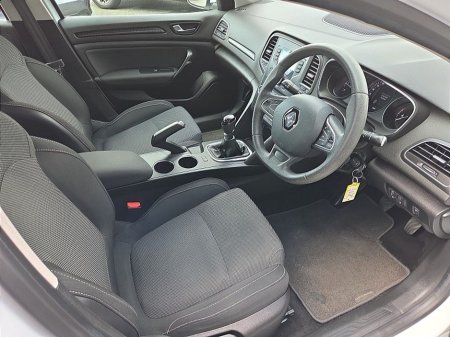 2019 Renault Megane - thumbnail 9