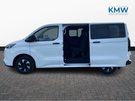 2026 Ford Transit Custom DOUBLE CAB PHEV AUTO FWD thumbnail