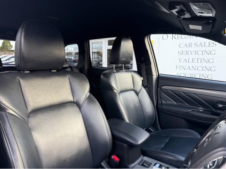 2018 Mitsubishi Outlander (182) 2.4 4HS PHEV AUTO €18,950 thumbnail