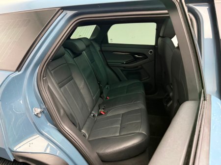 2025 Land Rover Range Rover Evoque HSE DYNAMIC P300E *PAN ROOF* €59,990 thumbnail