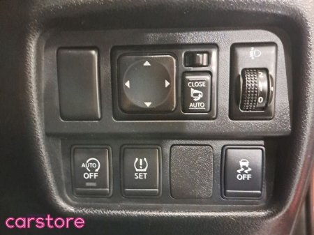 2018 Nissan Juke - thumbnail 18